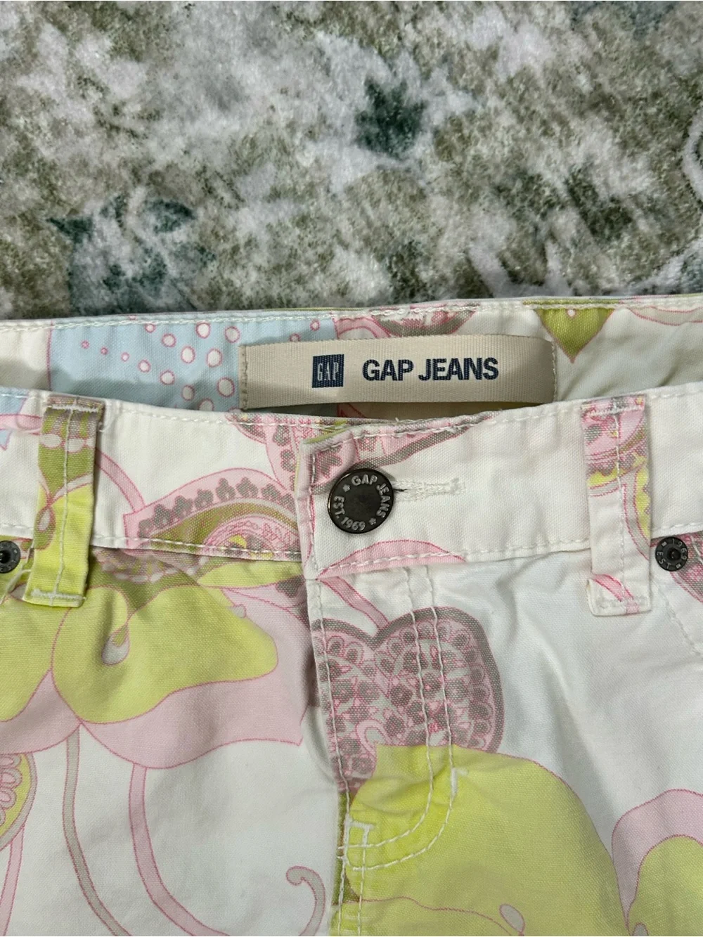 Gap Jeans Floral Mini Skirt White Pink Green Y2K  (Size 8/10 Approx)